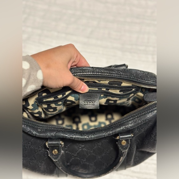 [SOLD] Vintage Gucci Purse! - Picture 7 of 14